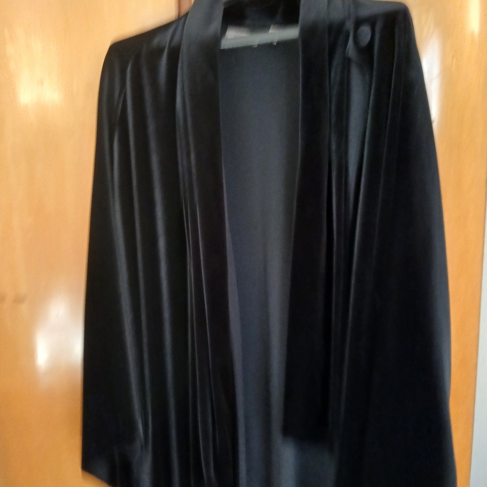 Women's Cape